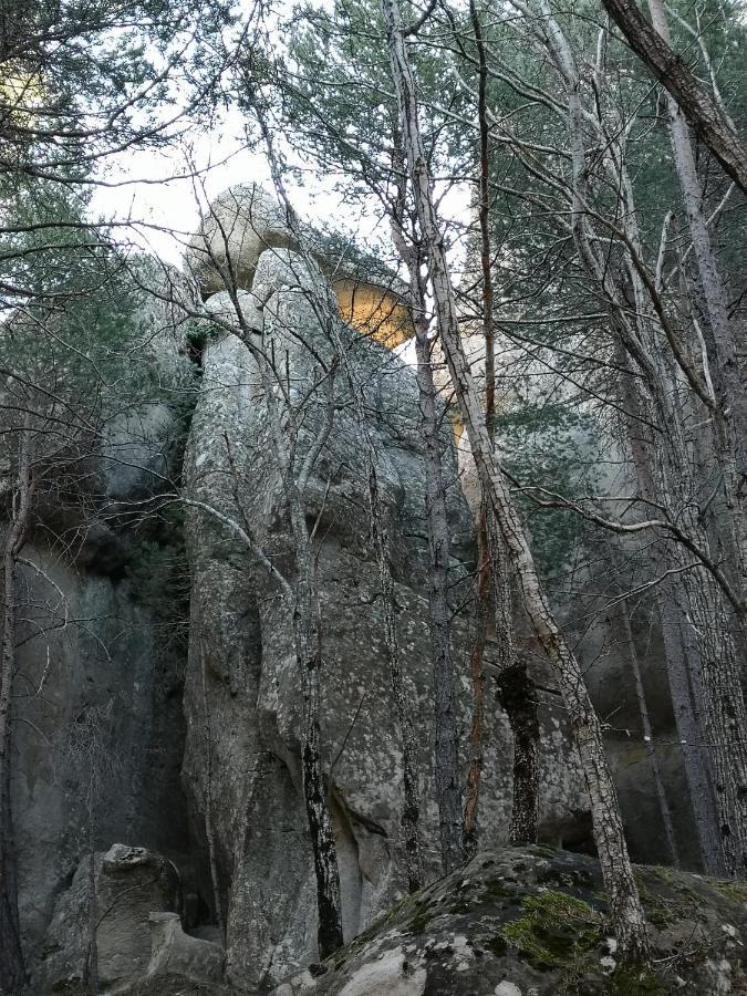 Charmant Appartement Au Coeur Des Gres D Annot ภายนอก รูปภาพ